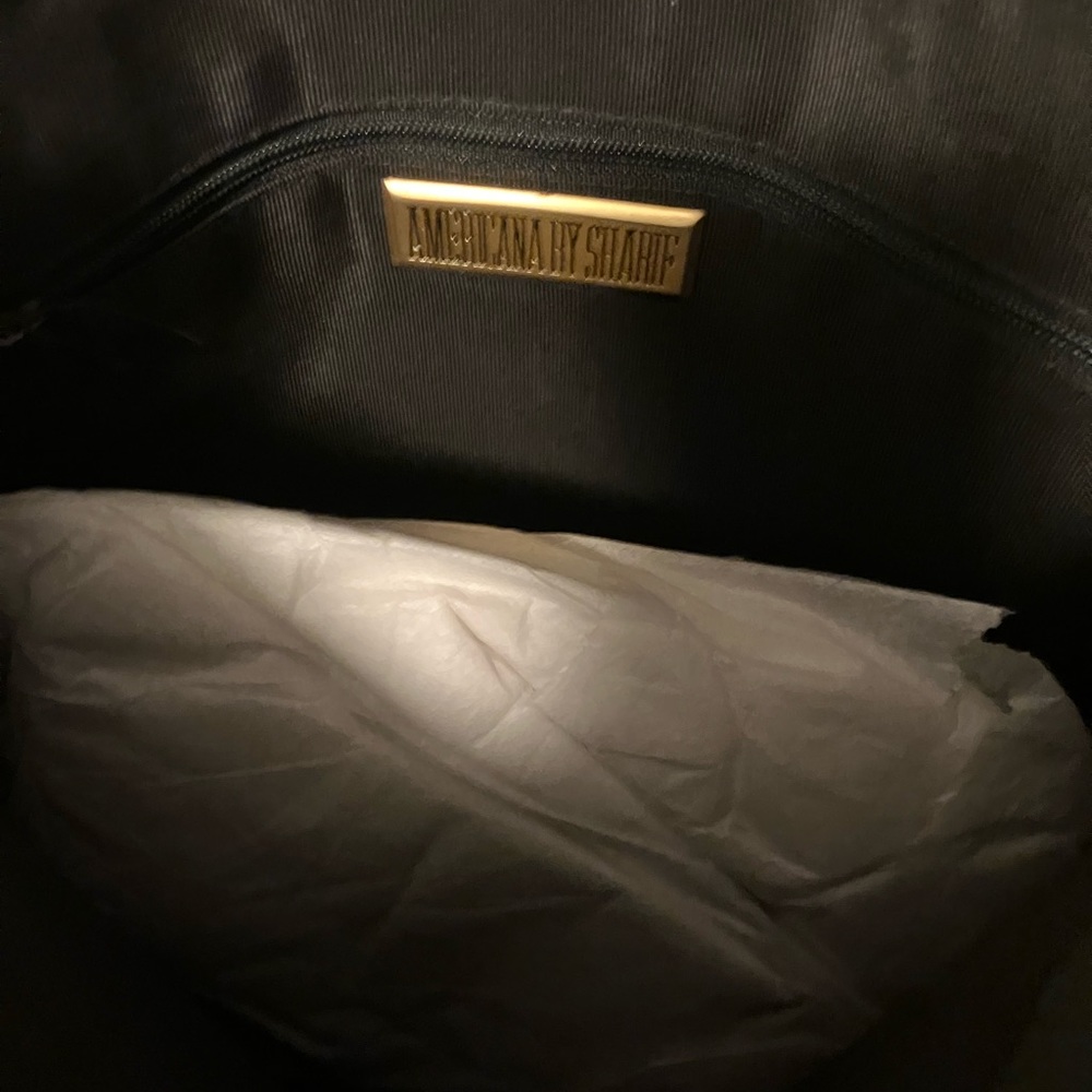 Gorgeous , new leather Americana shoulder bag. - Picture 4 of 4